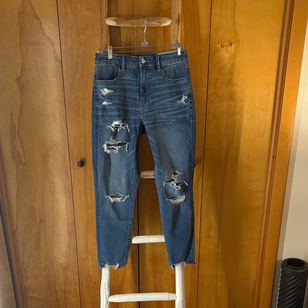 NWT American Eagle Curvy Hi-Rise Jegging Distressed Denim Ankle/Crop Jeans